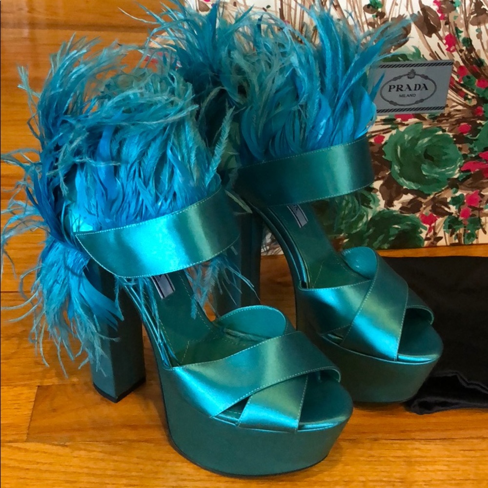 BRAND NEW PRADA BLUE SATIN FEATHER SANDALS - Picture 1 of 8